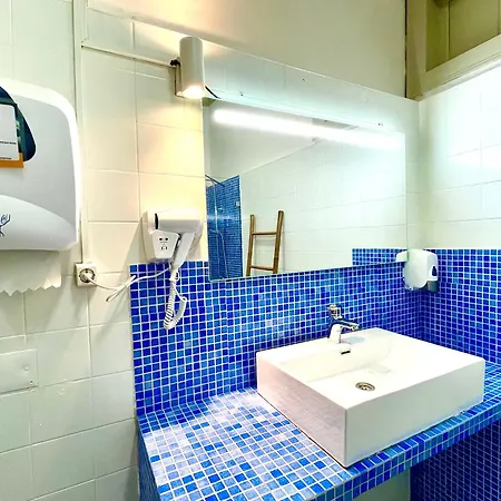 Algarve Hostal *